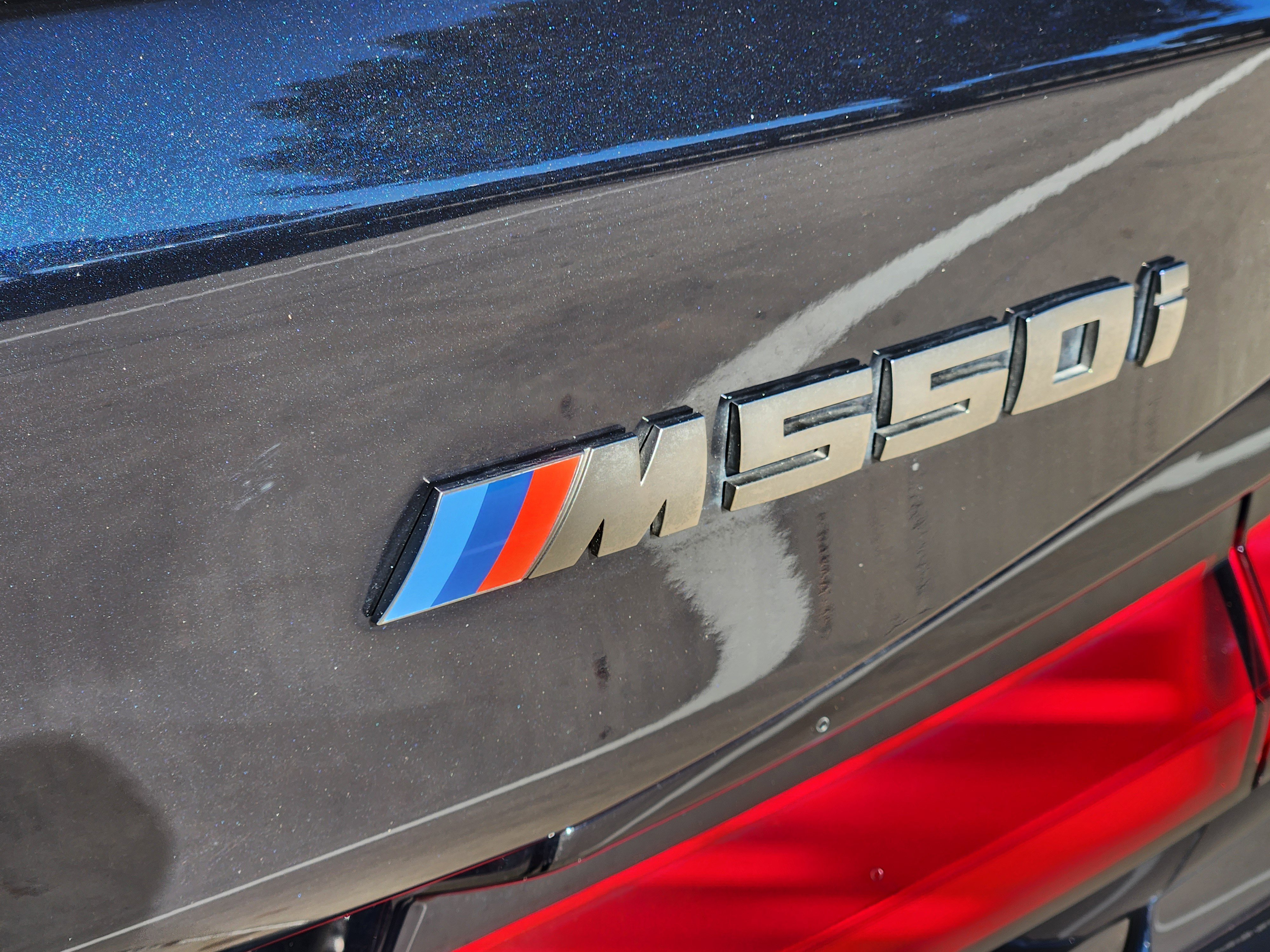 Used 2021 BMW M550i xDrive M550i xDrive w/ Premium Package image 14