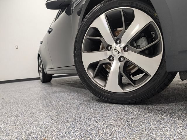 Used 2020 Kia Optima S w/ S Panoramic Sunroof Package FWD image 2