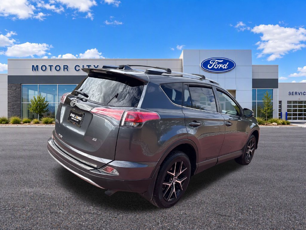 Used 2017 Toyota RAV4 SE FWD image 9