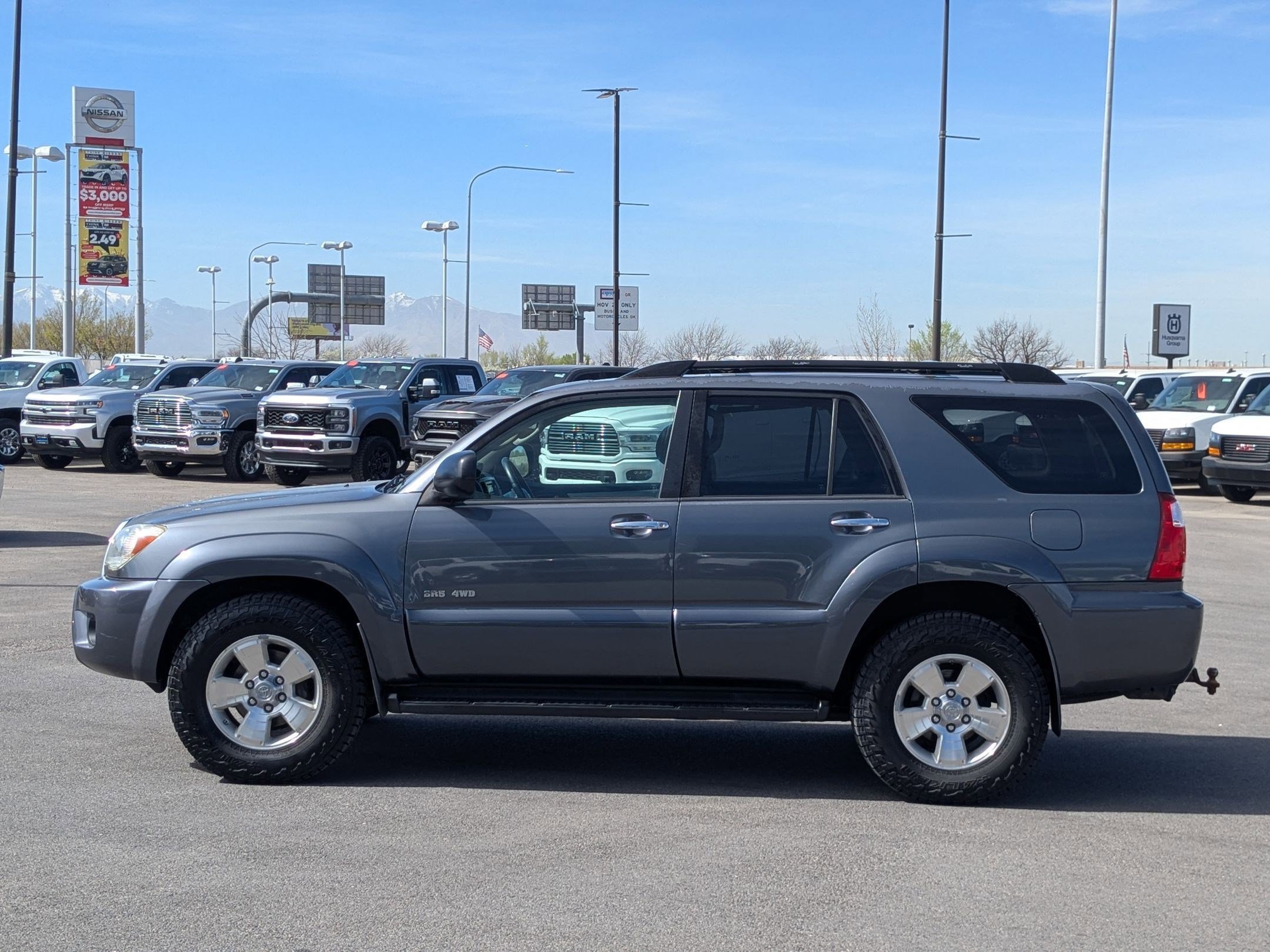 Used 2007 Toyota 4Runner SR5 image 2