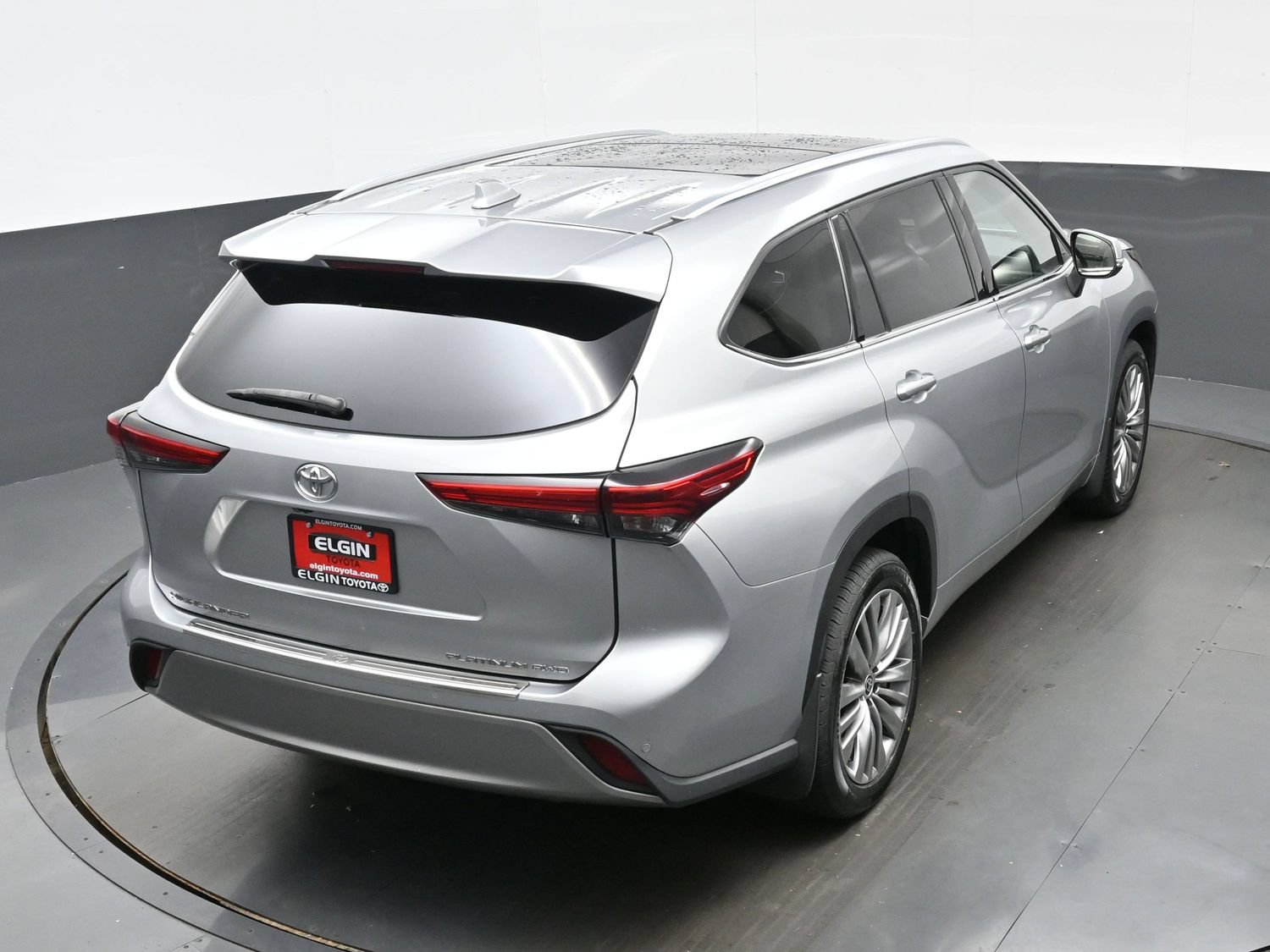 Used 2023 Toyota Highlander Platinum AWD/4WD image 42