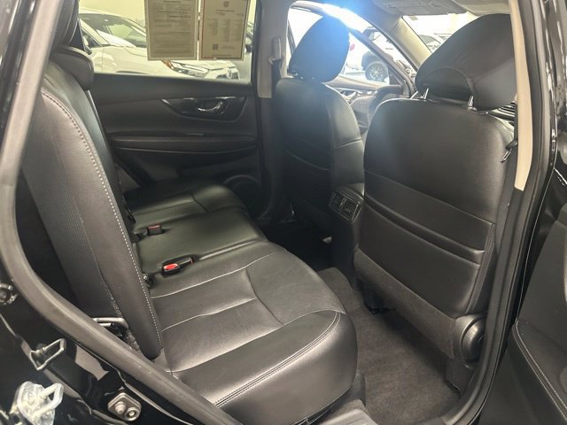 Used 2018 Nissan Rogue SL FWD image 21