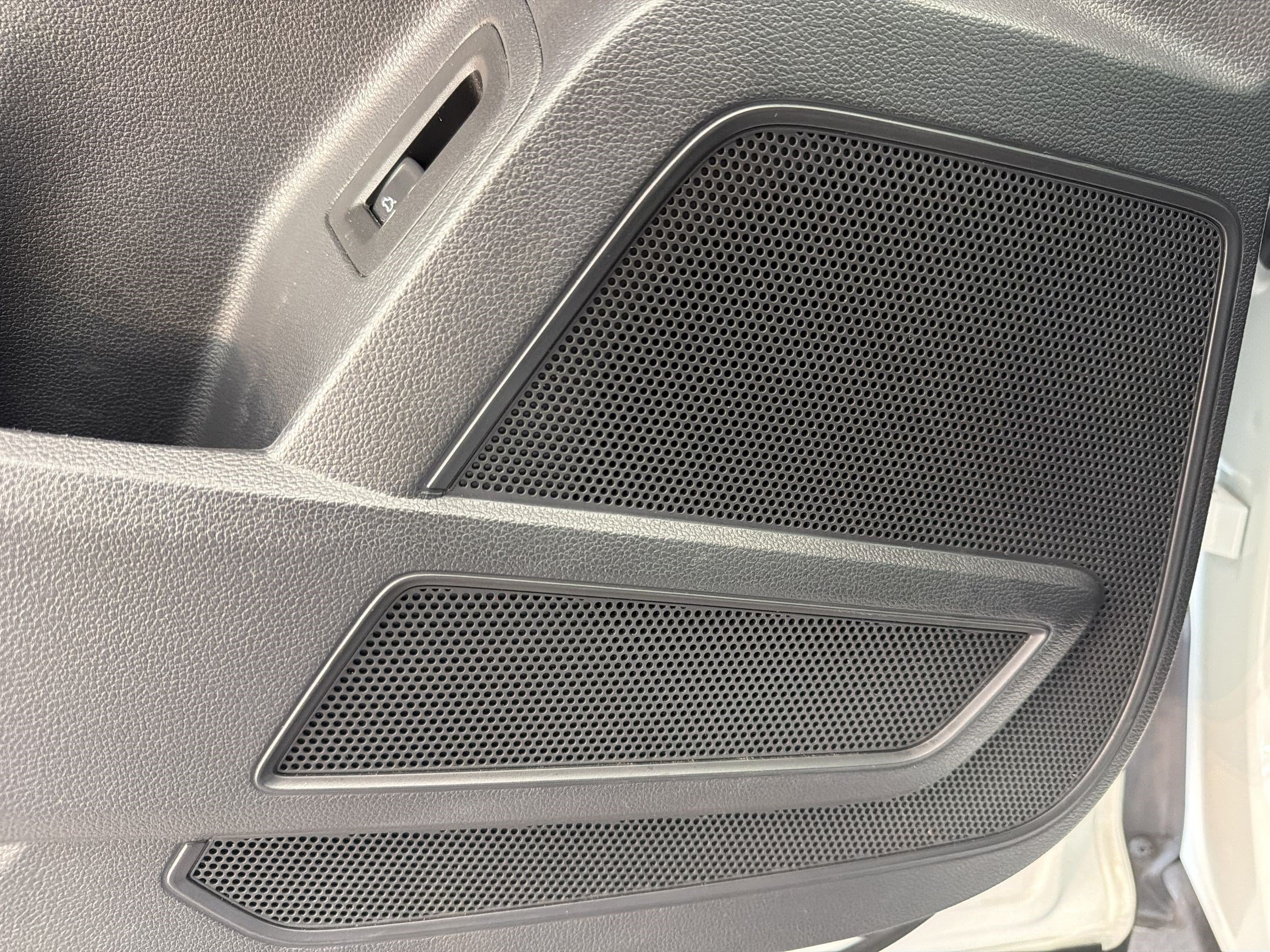 Used 2021 Volkswagen Atlas SE w/ Panoramic Sunroof Package FWD image 28