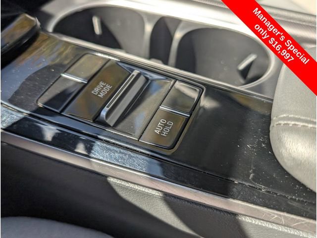 Certified 2022 Hyundai Sonata SE w/ Cargo Package image 22