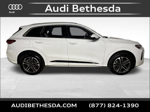 Certified 2025 Audi Q5 Premium w/ Convenience Package AWD/4WD image 8