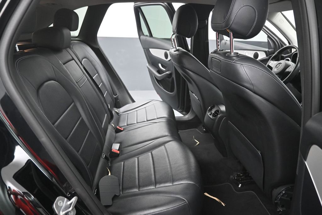 Used 2019 Mercedes-Benz GLC 300 image 23