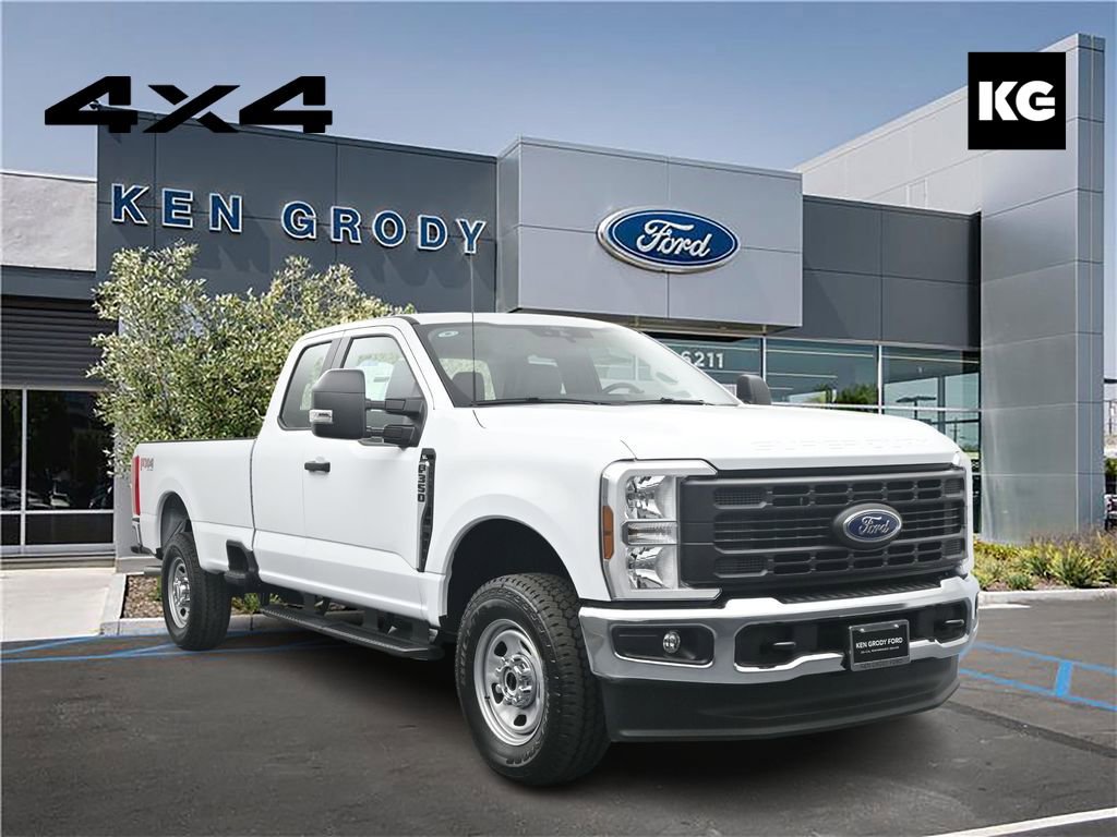 New 2026 Ford F350 XL w/ FX4 Off-Road Package