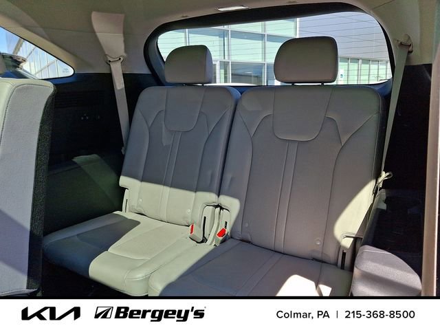 Used 2023 Kia Sorento S w/ Panoramic Sunroof Package image 14