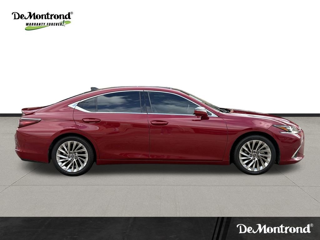 Used 2023 Lexus ES 350 Ultra Luxury w/ Accessory Package (Z2) image 4