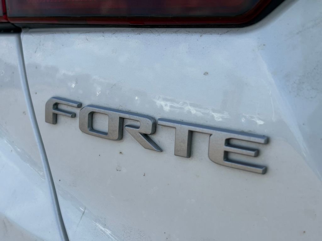 Certified 2024 Kia Forte GT-Line w/ GT-Line Premium Package image 10