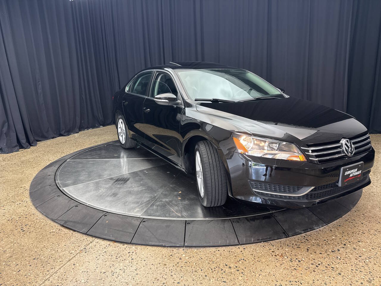 Used 2012 Volkswagen Passat 2.5 SE FWD image 8