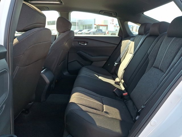 Used 2023 Honda Accord Sport image 11