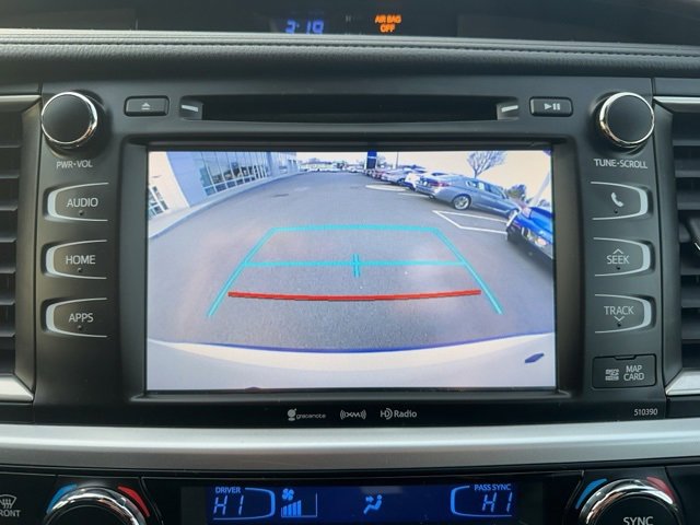 Used 2019 Toyota Highlander XLE image 11