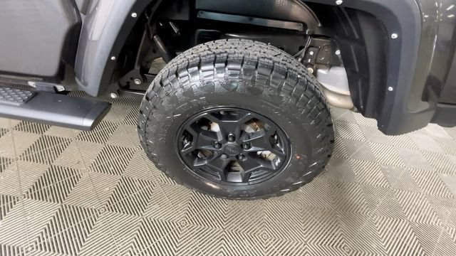 Used 2022 Jeep Gladiator Sport AWD/4WD image 16