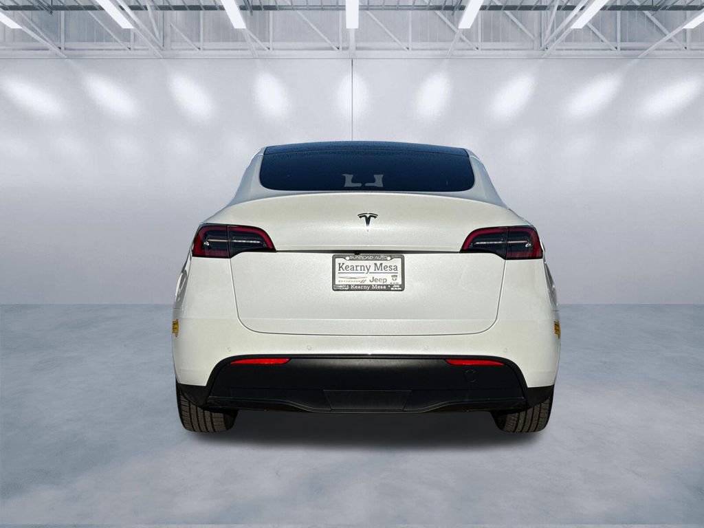 Used 2022 Tesla Model Y Long Range AWD/4WD image 5