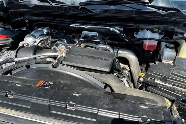 Used 2024 GMC Sierra 2500 Denali Ultimate AWD/4WD image 32