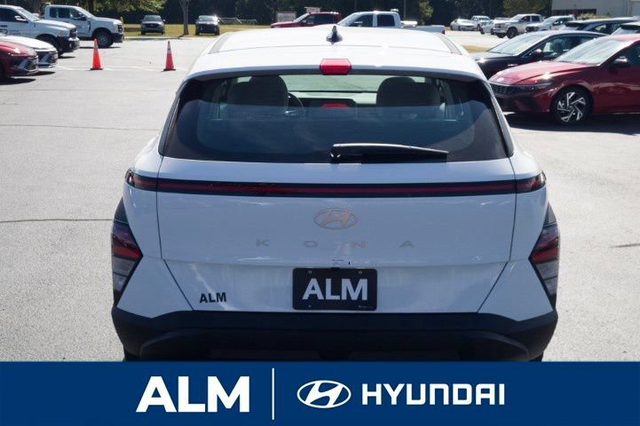 New 2026 Hyundai Kona SE FWD image 7