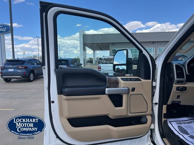 Used 2019 Ford F250 Lariat w/ Lariat Value Package AWD/4WD image 11