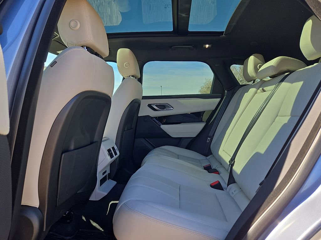 Used 2023 Land Rover Range Rover Velar R-Dynamic S image 15