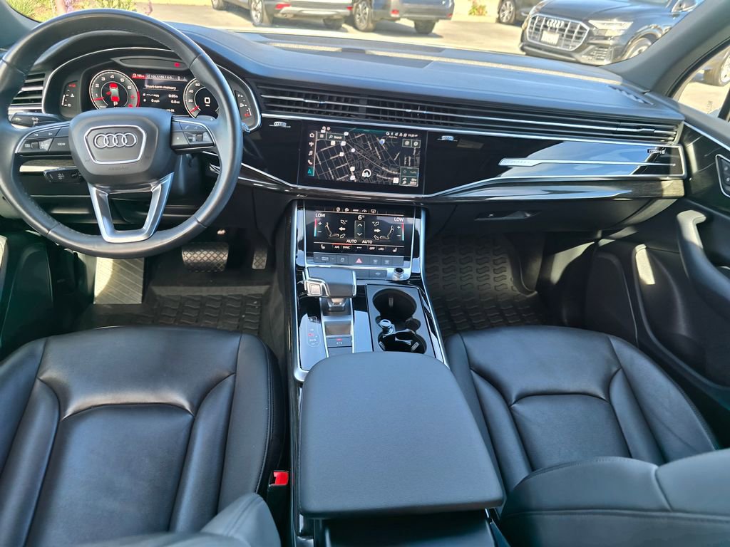 Used 2023 Audi Q7 3.0T Premium w/ Convenience Package image 12