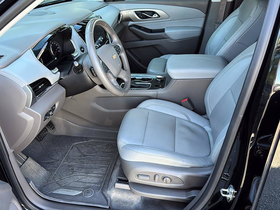 Used 2019 Chevrolet Traverse LT w/ LT Premium Package FWD image 11