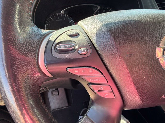 Used 2017 Nissan Pathfinder SL AWD/4WD image 14