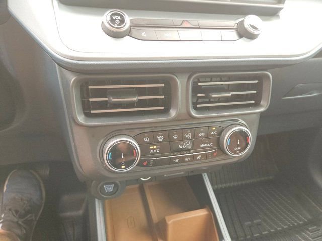 Used 2024 Ford Maverick Lariat FWD image 18