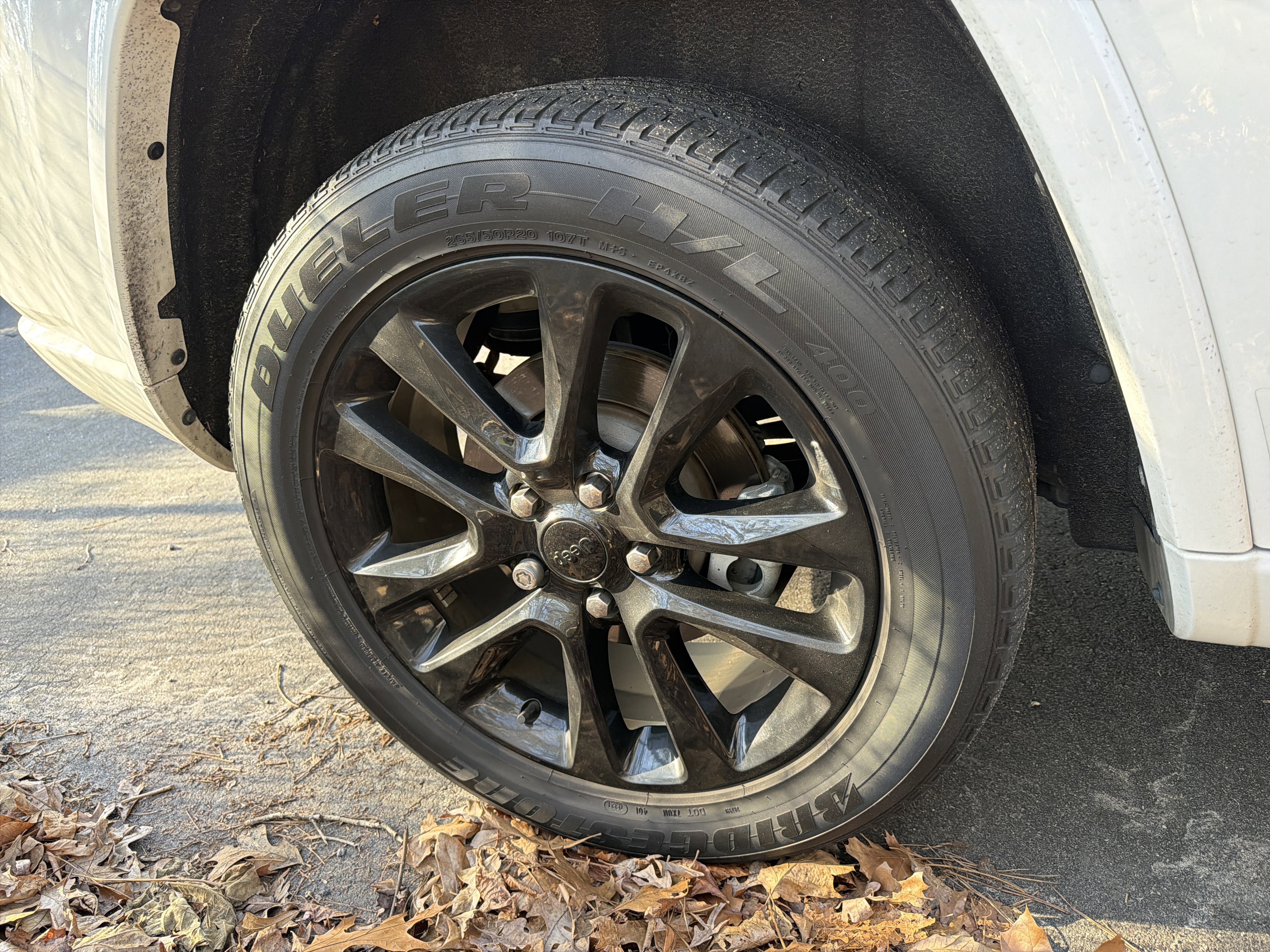 Used 2021 Jeep Grand Cherokee Laredo X image 14