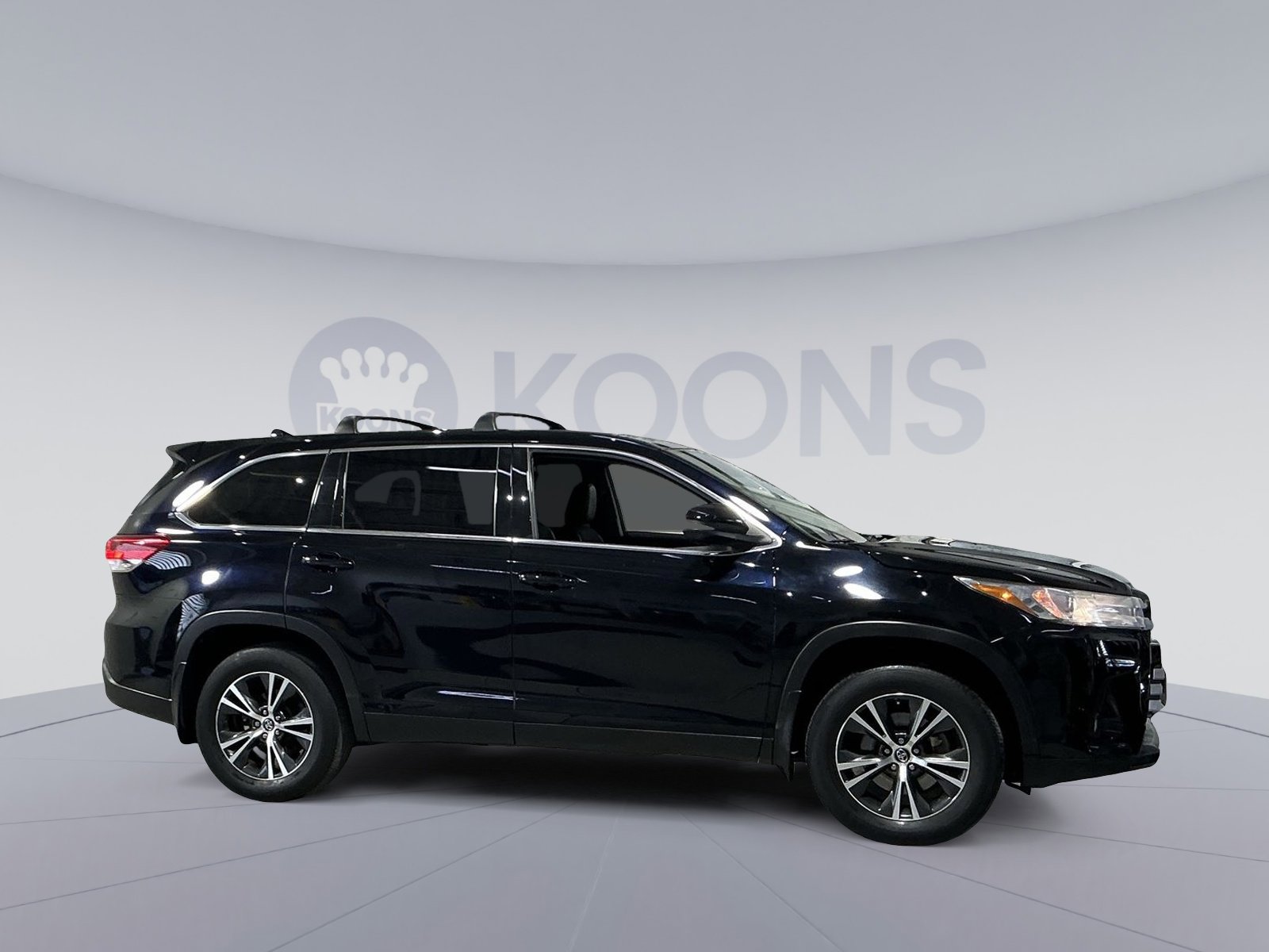 Used 2019 Toyota Highlander Plus image 17