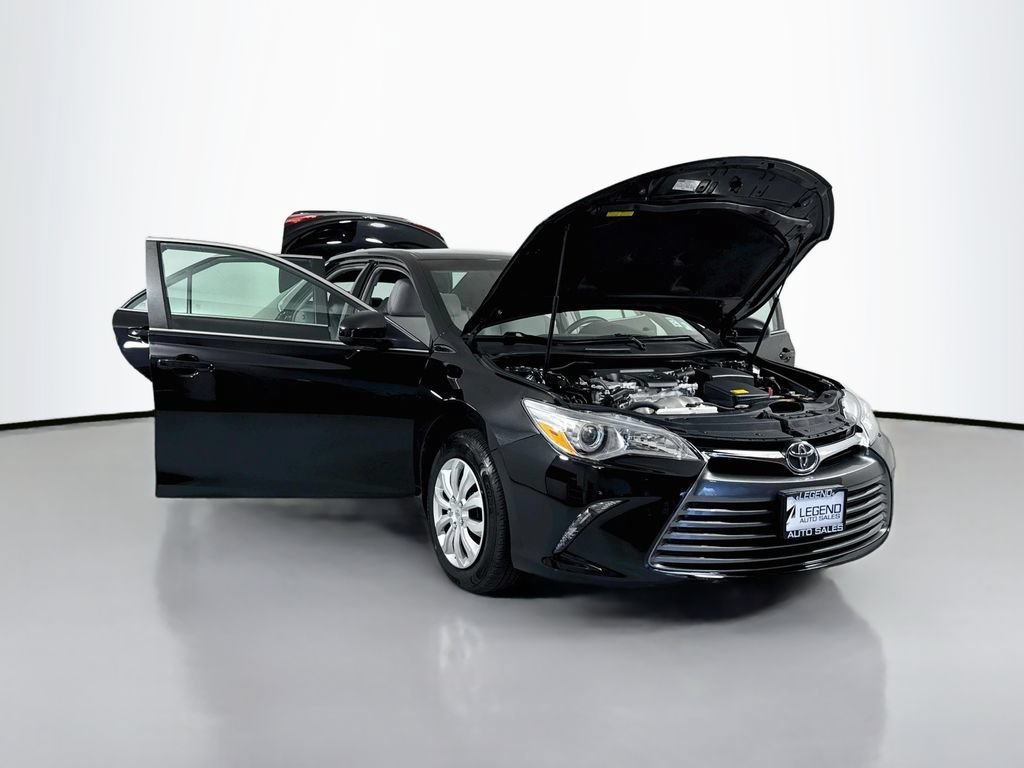Used 2015 Toyota Camry LE FWD image 17