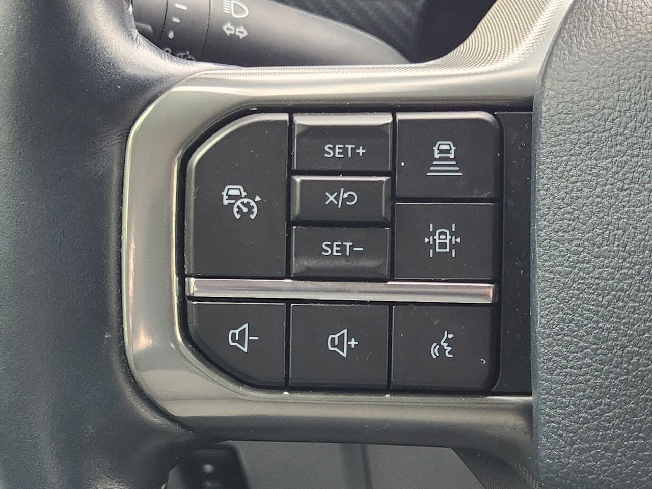 Used 2023 Ford F150 Limited AWD/4WD image 27