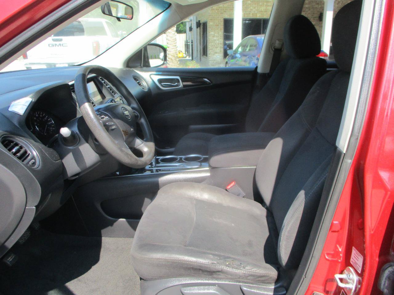 Used 2013 Nissan Pathfinder S FWD image 15