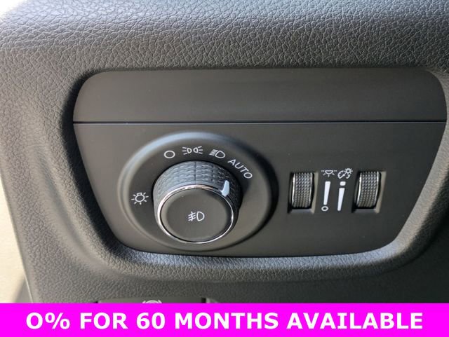 New 2025 Jeep Grand Cherokee Limited w/ Luxury Tech Group II image 13