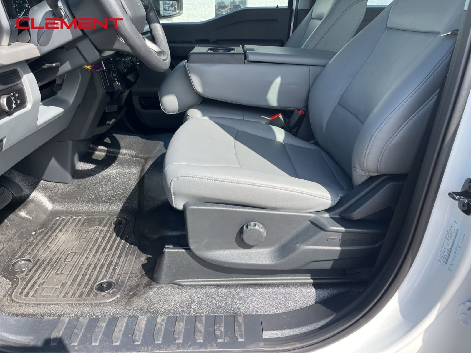 New 2026 Ford F550 4x4 Crew Cab image 31