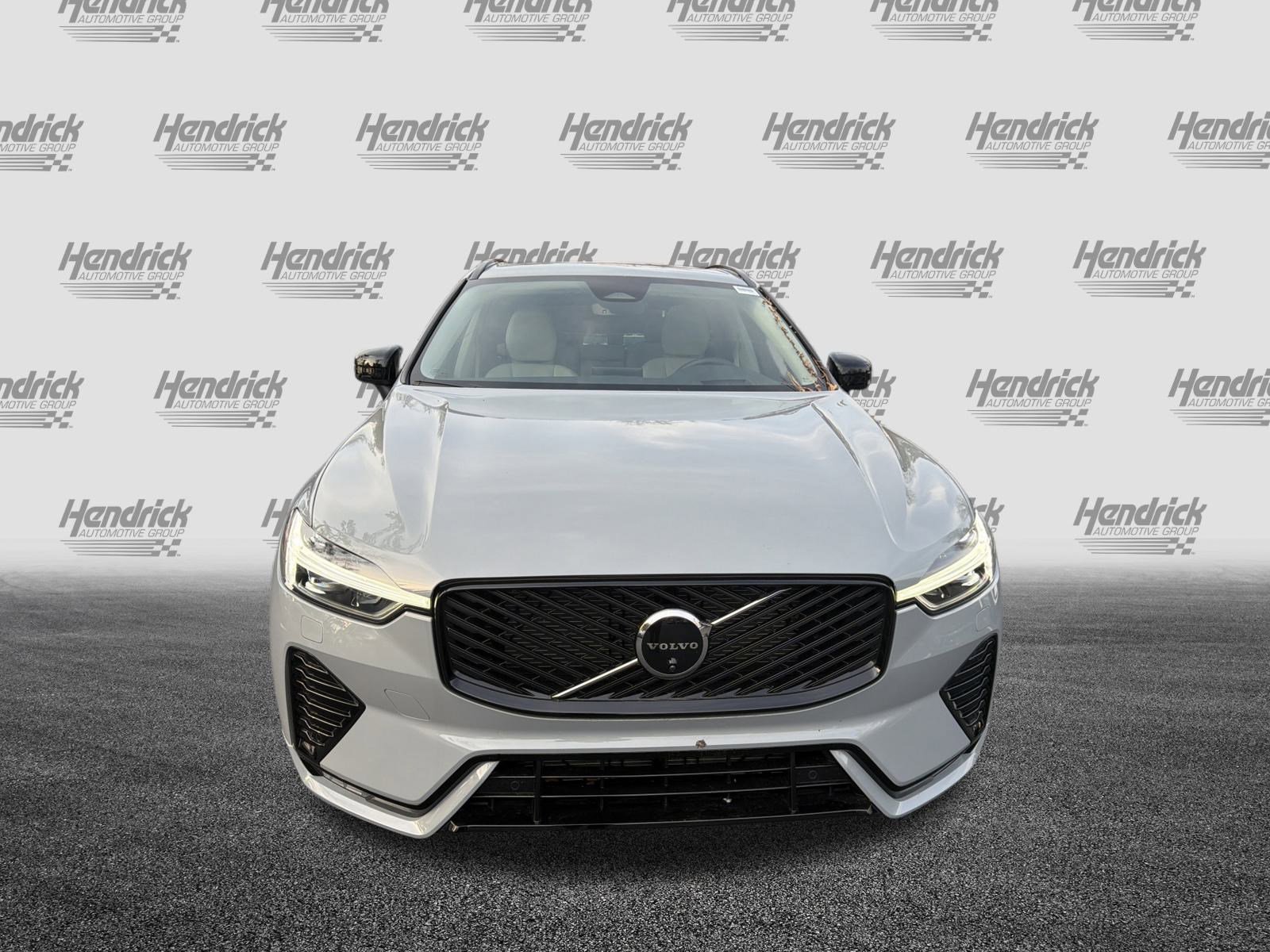 Used 2026 Volvo XC60 B5 Ultra w/ Protection Package Premier image 3