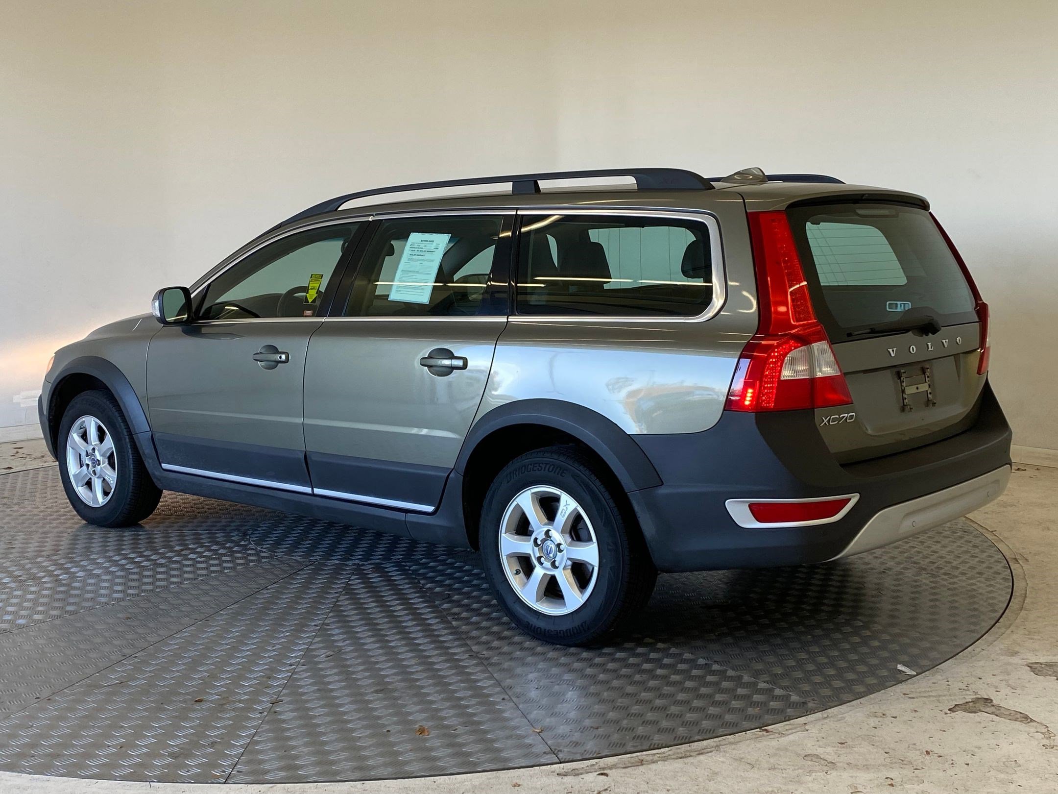 Used 2011 Volvo XC70 3.2 image 3