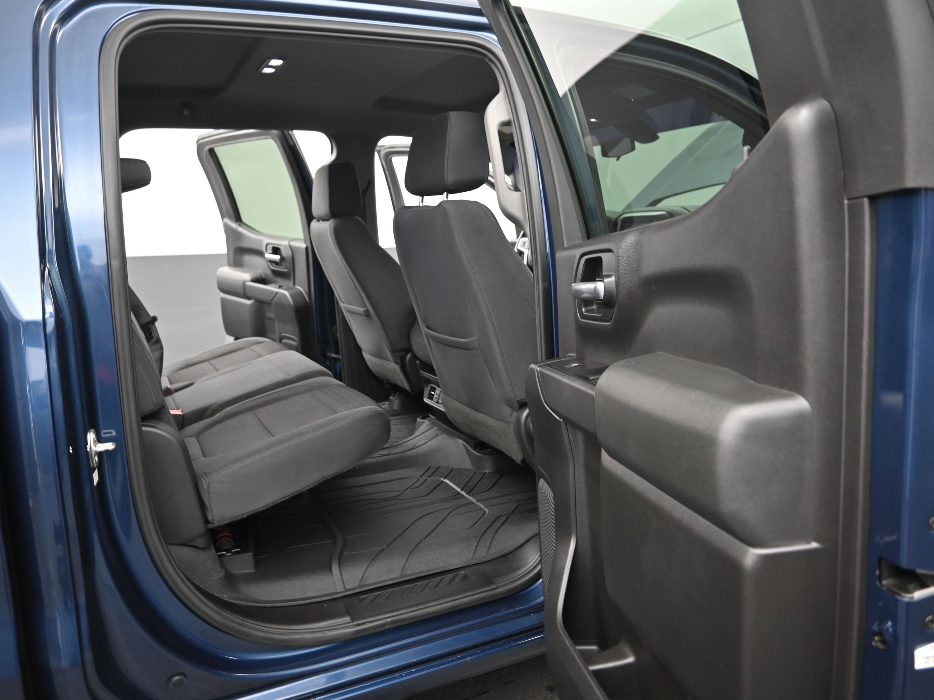 Used 2019 Chevrolet Silverado 1500 LT w/ All-Star Edition image 23