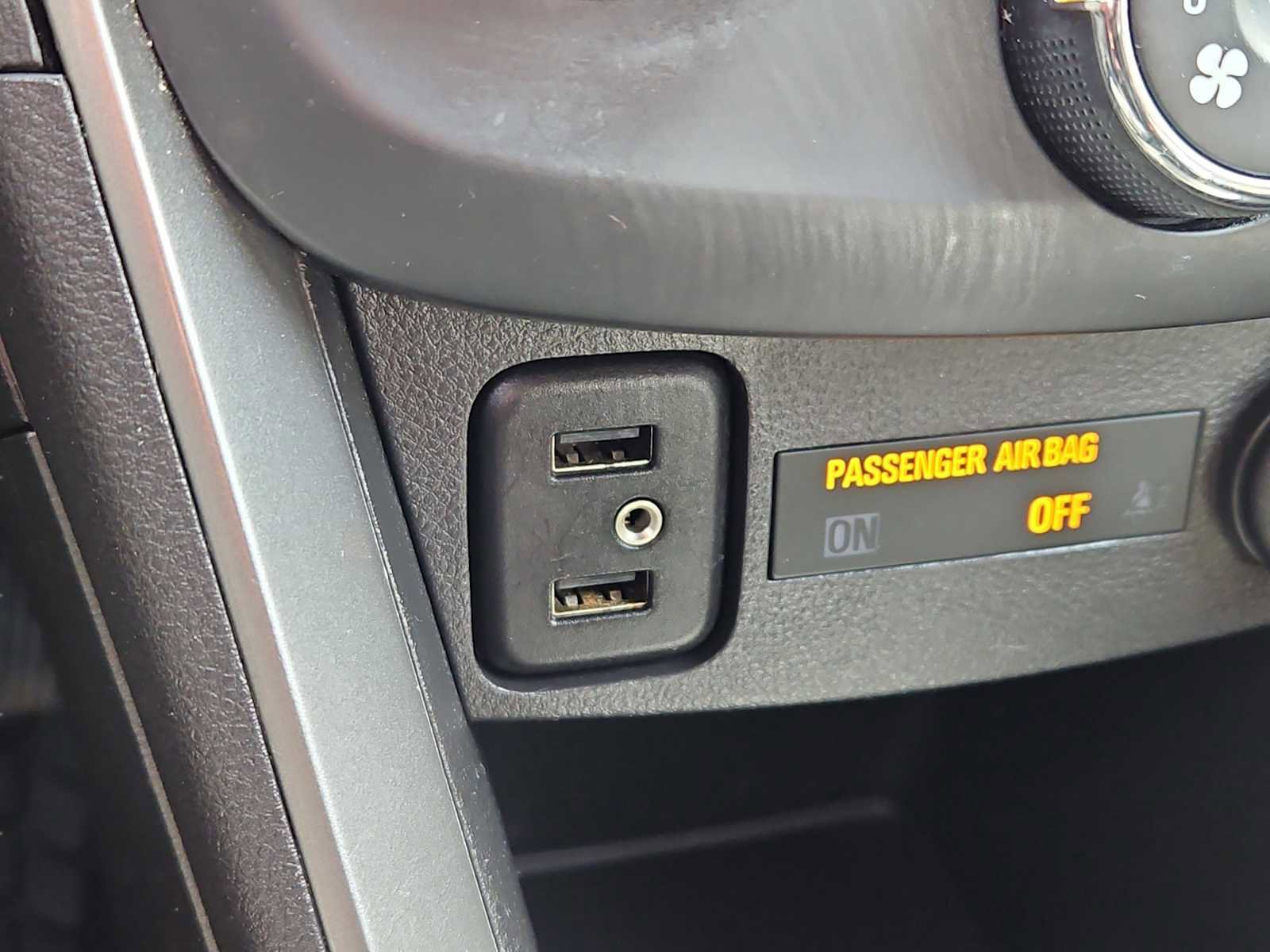 Used 2017 Chevrolet Trax LT w/ LT Convenience Package image 17