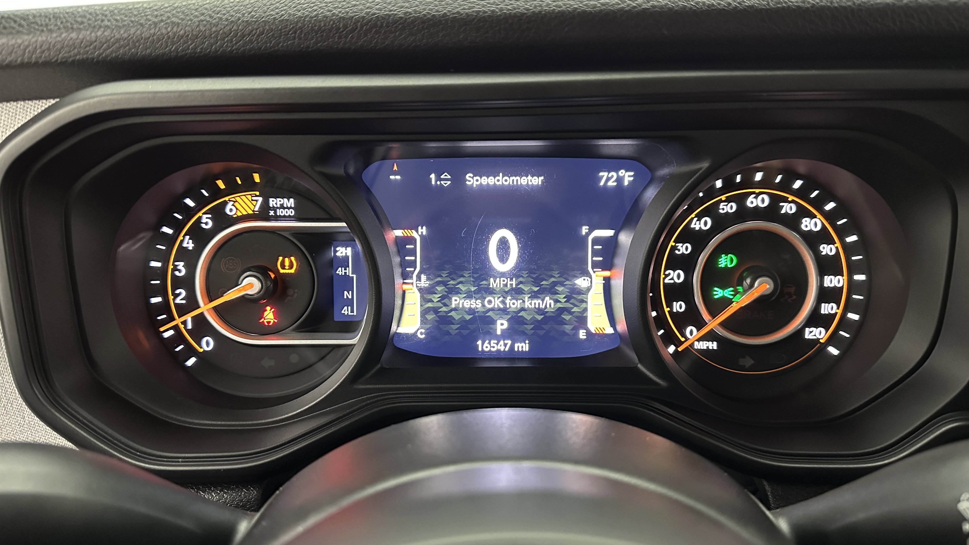 Used 2025 Jeep Wrangler Willys image 11