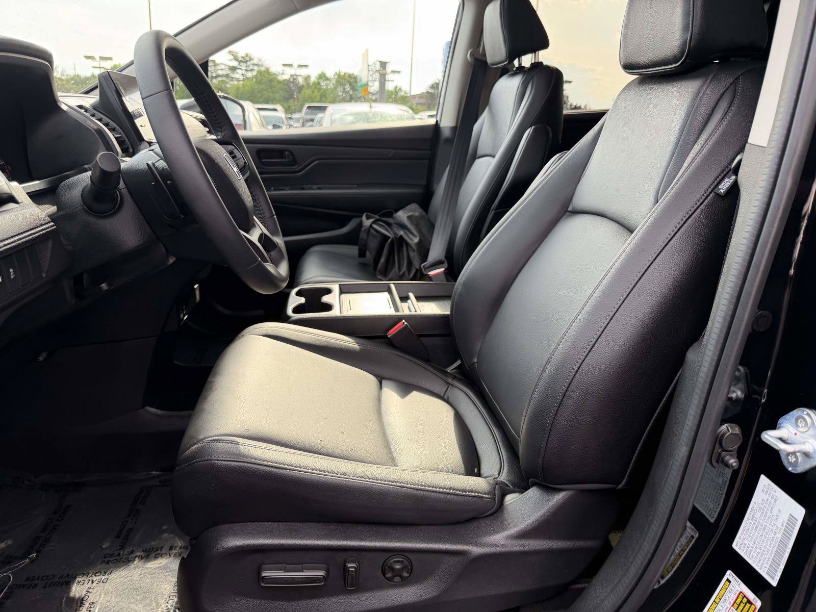 Certified 2026 Honda Odyssey EX-L image 13