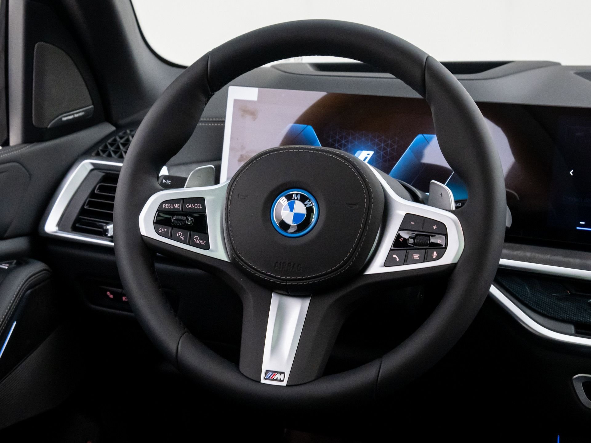 New 2026 BMW X5 xDrive50e w/ Executive Package AWD/4WD image 11