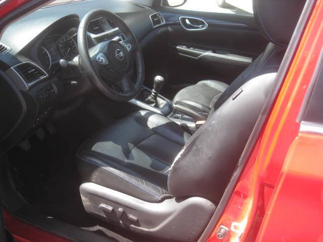 Used 2017 Nissan Sentra SR Turbo w/ SR Turbo Premium Package FWD image 16