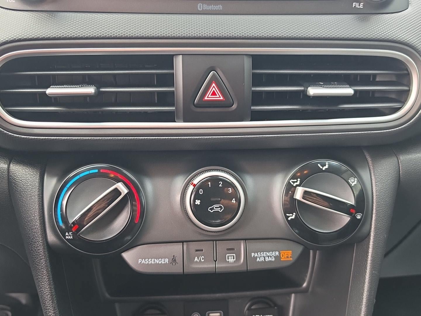 Used 2020 Hyundai Kona SE FWD image 16
