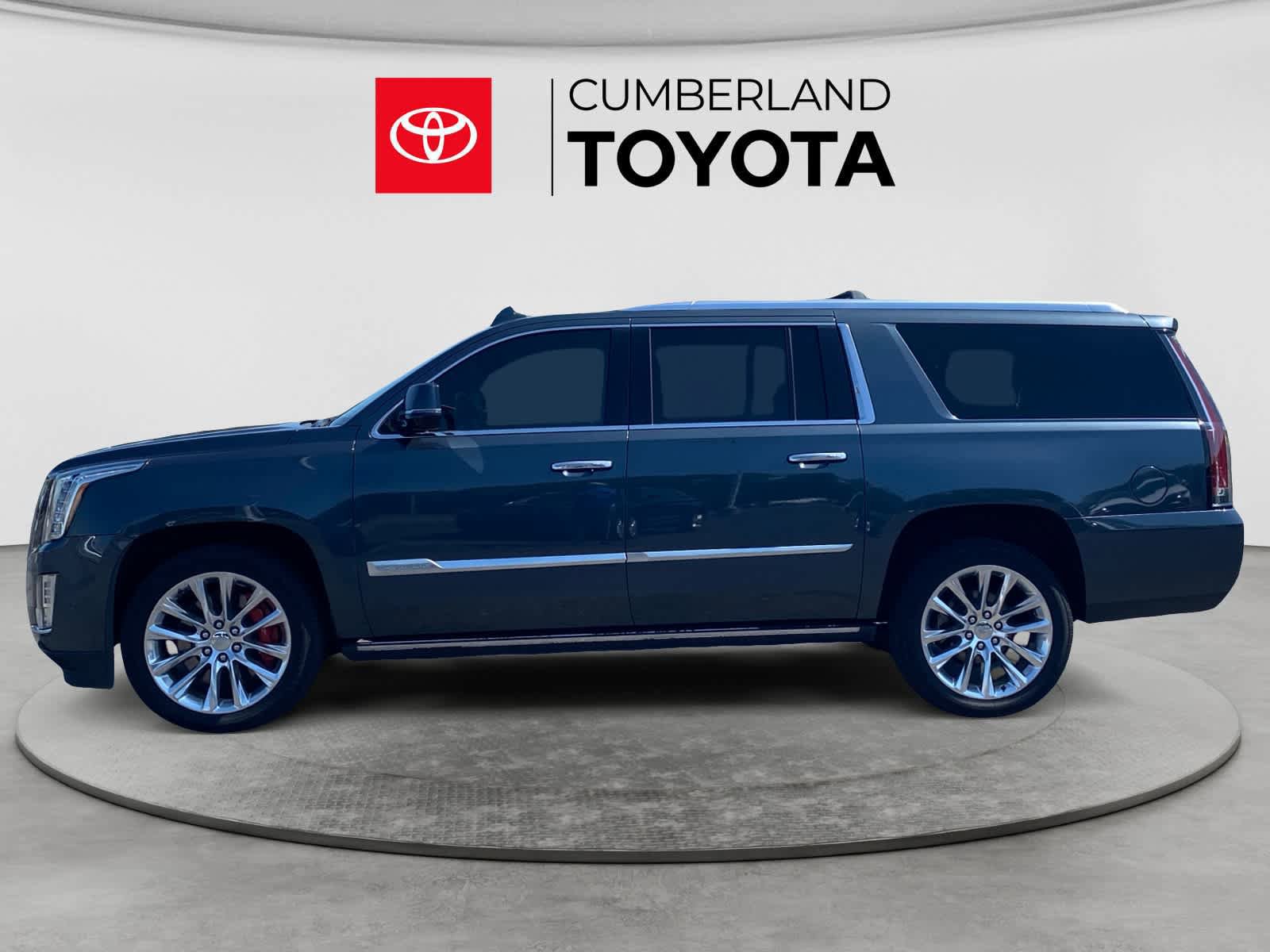 Used 2019 Cadillac Escalade ESV Platinum AWD/4WD image 3