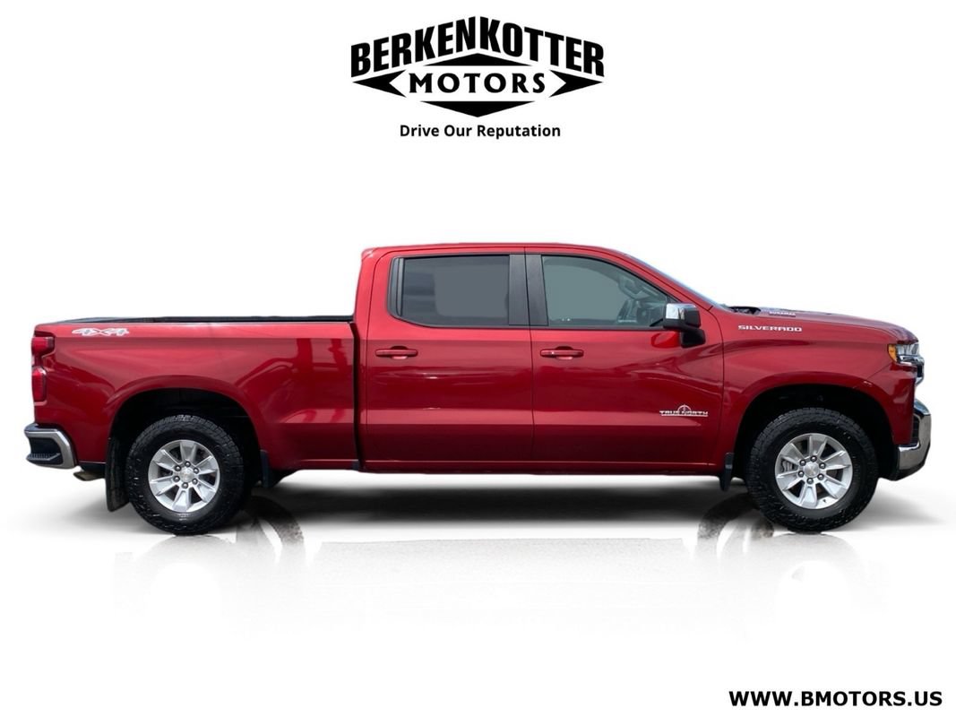 Used 2022 Chevrolet Silverado 1500 LT AWD/4WD image 8
