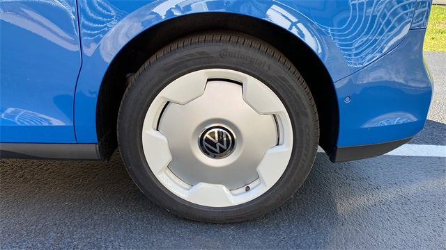 New 2025 Volkswagen ID. Buzz 1st Edition image 26