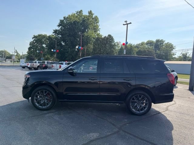 Used 2025 Ford Expedition Platinum w/ Stealth Performance Package AWD/4WD image 16