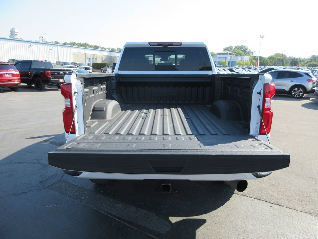 Certified 2024 Chevrolet Silverado 2500 High Country w/ High Country Premium Package AWD/4WD image 8