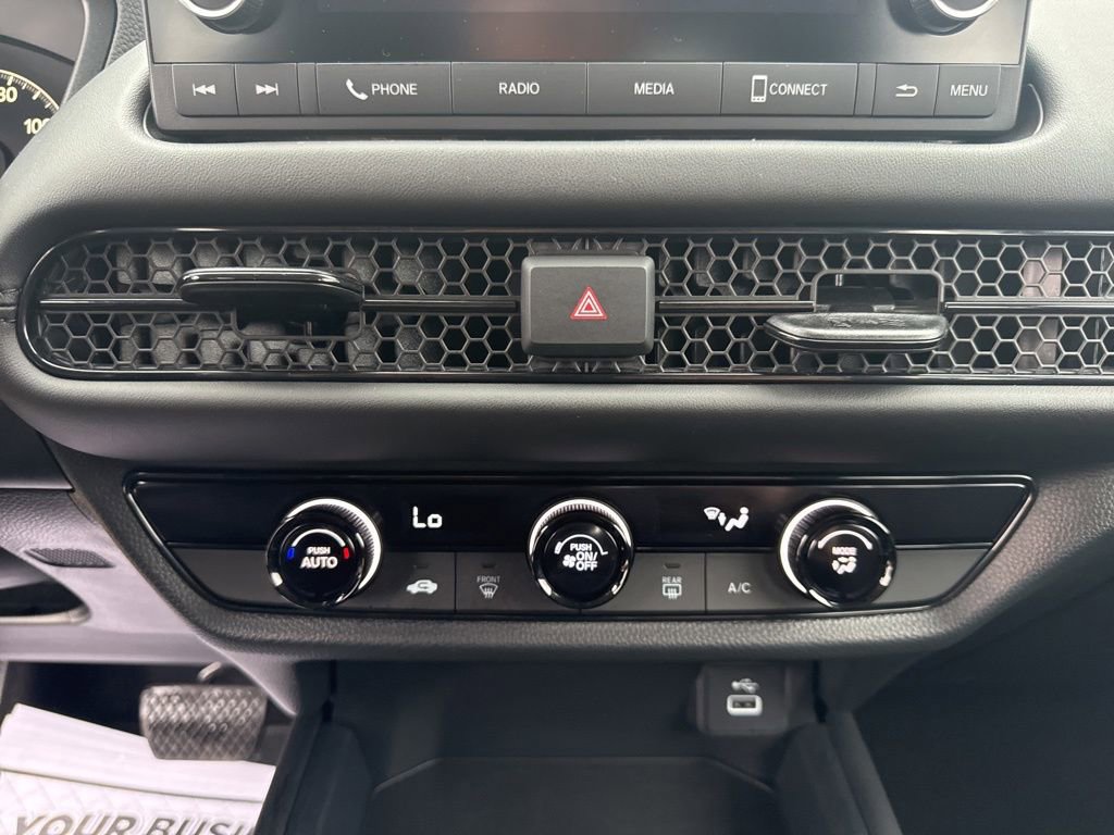 Used 2025 Honda HR-V LX image 17