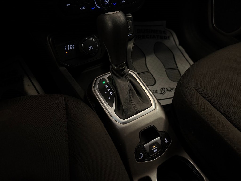 Used 2022 Jeep Renegade Latitude image 14